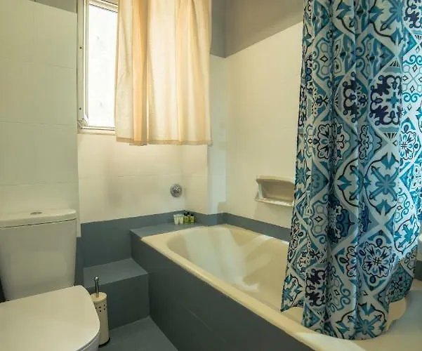 Next 2 Cathedral - Corcyra Apartment